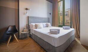 5 bedrooms, desk, iron/ironing board, free WiFi