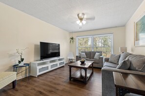 Smart TV, foosball, table tennis