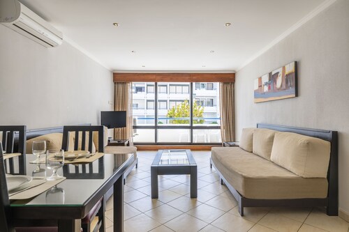 Pé do Lago 1 Bedroom Apartment with Pool