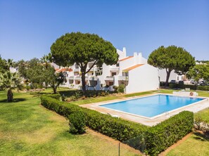 Outdoor pool - BnBird Sunny Algarve @ Vilamoura (Loulé)