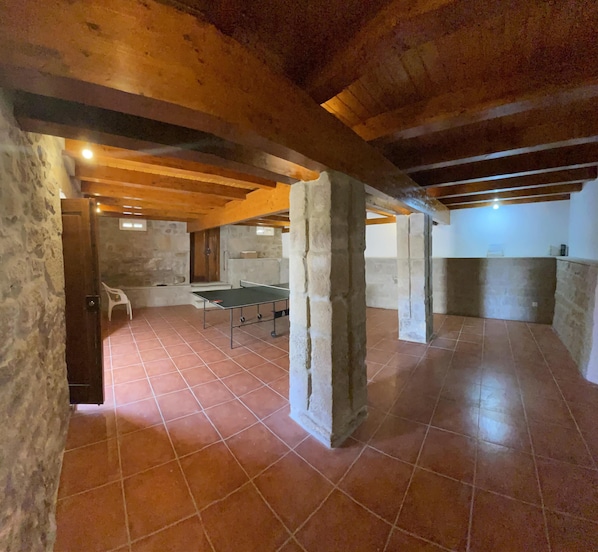 Appartement, 2 chambres | Fer et planche à repasser, lits bébé (en supplément), draps fournis