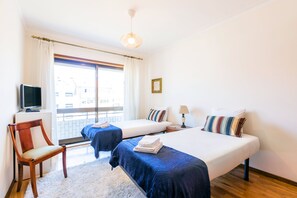 Apartment, 2 Bedrooms | Iron/ironing board, cots/infant beds, travel cot, bed sheets - Espinho Sunshine Flat (Espinho)