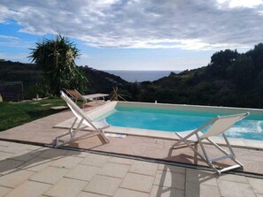 Outdoor pool - Apartment/studio with private terrace with sea view (Liguria)