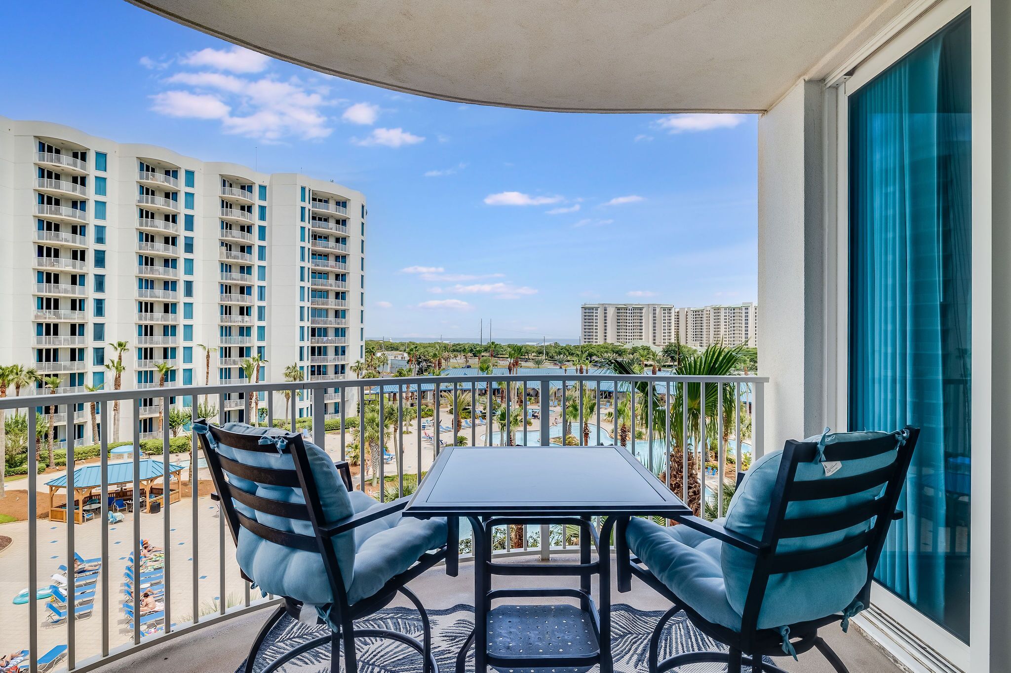 Paradise at the Palms Overlooks the Gorgeous Pool deck with a Gulf View!