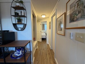 2 habitaciones, tabla de planchar con plancha y wifi gratis 