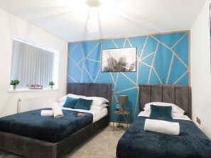 City Triple Room