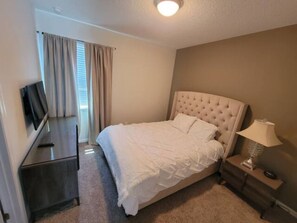 6 bedrooms, iron/ironing board, travel cot, WiFi - Stunning Solara 6 Bedroom with Private Pool & Spa Near Clubhouse & Disney (Kissimmee)