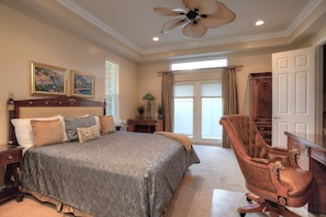 5 bedrooms, desk, iron/ironing board, travel cot - NEW Coastal Retreat by the Sea (Oceanside)