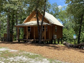 Exterior - Cabin on Queens Creek (Hubert)