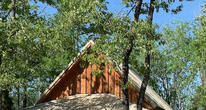 Cabin on Queens Creek 