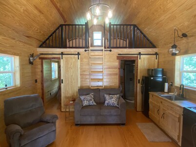 Cabin on Queens Creek