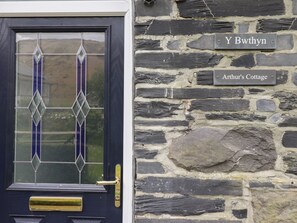 Cottage | Exterior detail