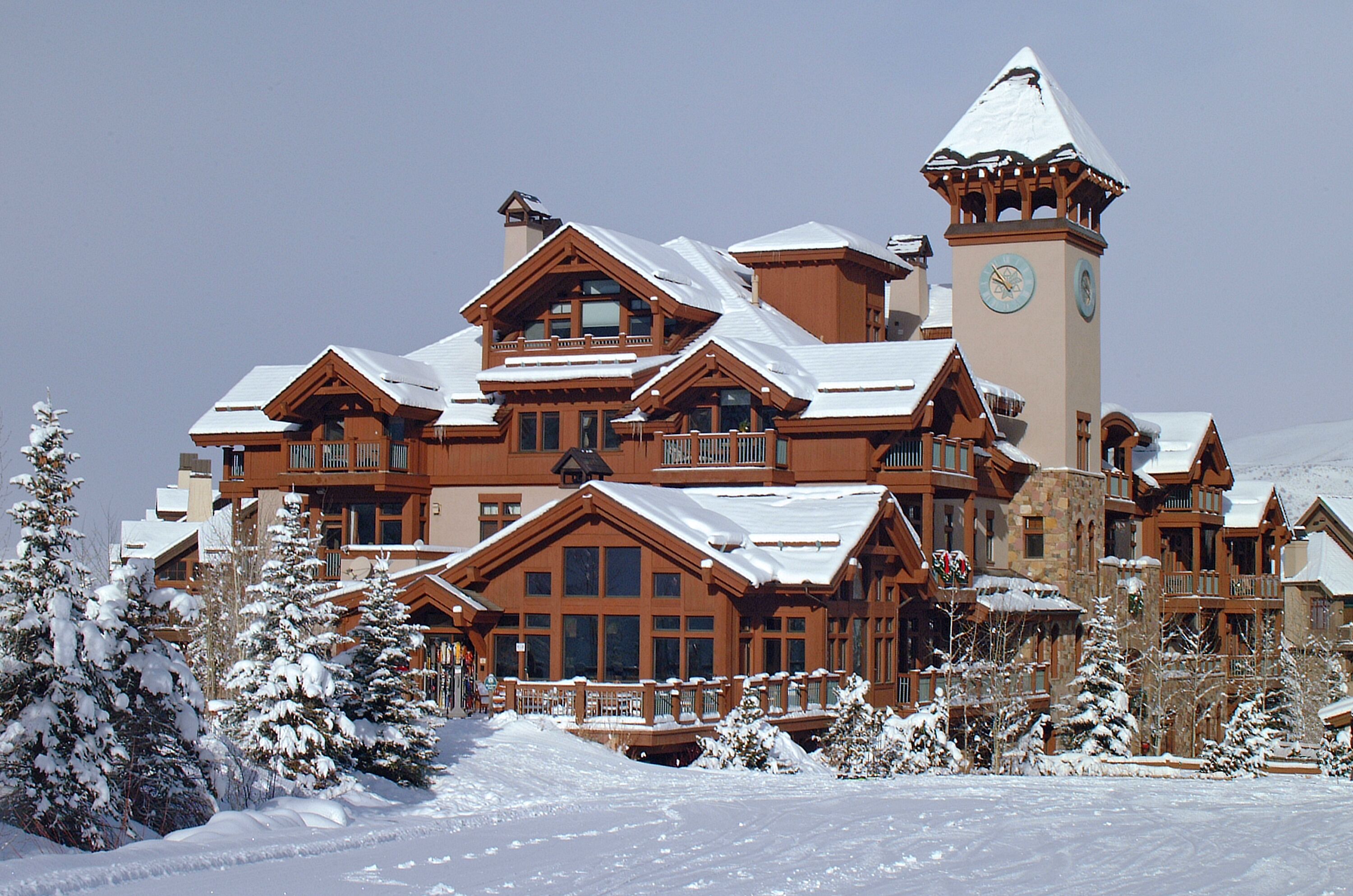 المنشأة من الخارج