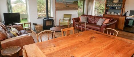 Fridge, dishwasher, electric kettle, toaster