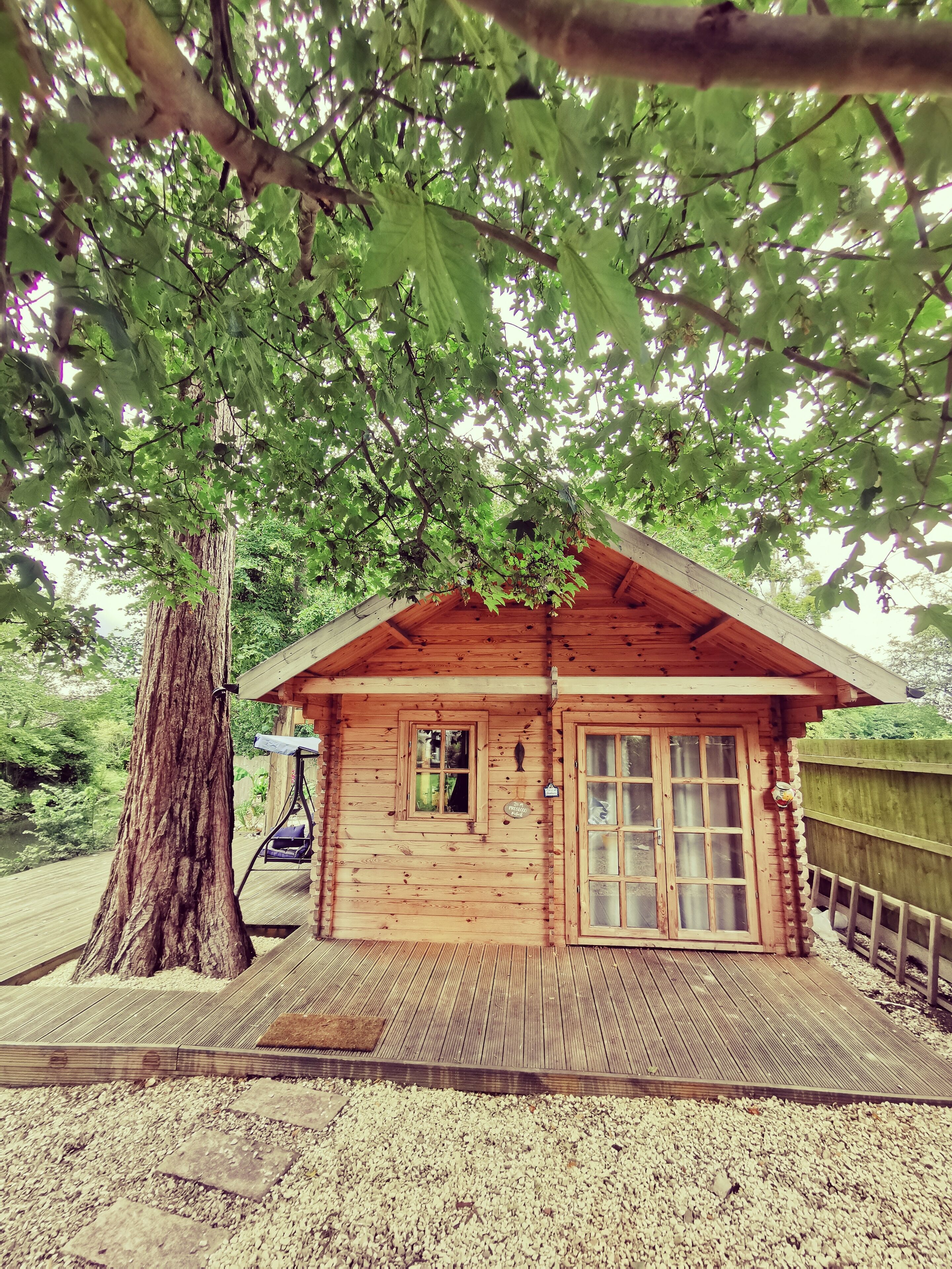 2 Best Log Cabins With Hot Tub In Gloucestershire, UK Trip101