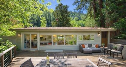 Redwood Riverfront - Hot Tub and Tastings Included