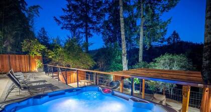 Valley Vista + Private Studio: Hot Tub + Tastings