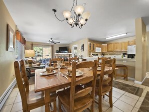 Dining - Swans Nest Villa 1304 - Free SkyCard Activities (Breckenridge)