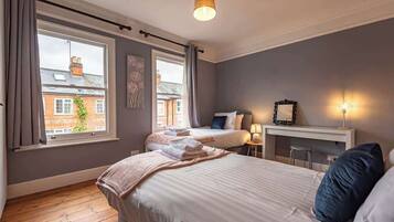 2 soverom, strykejern/-brett, wi-fi (inkludert) og sengetøy