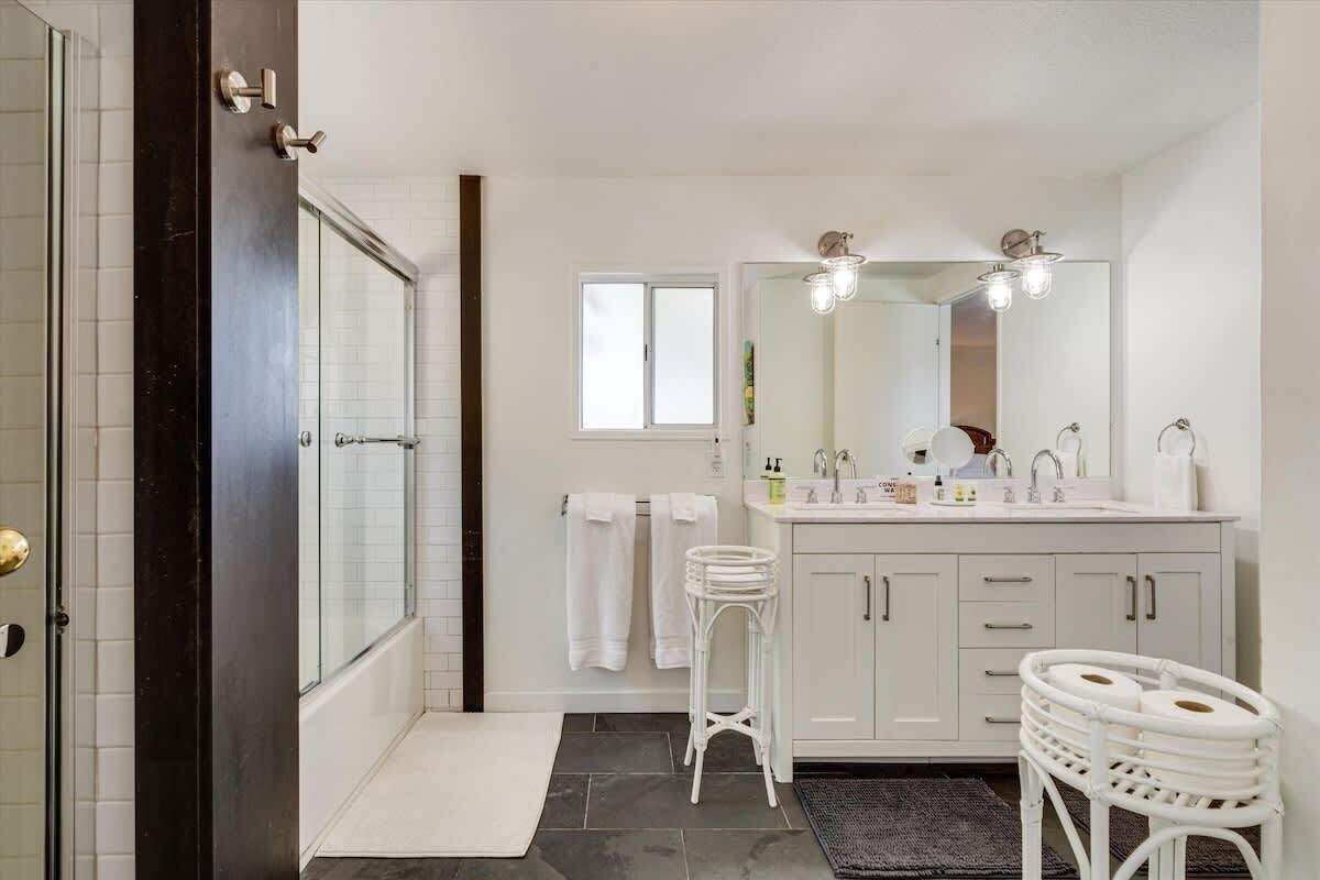 Shower, hair dryer, shampoo