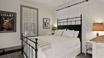 2 dormitorios, tabla de planchar con plancha, wifi gratis y ropa de cama