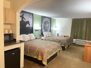 Room - Super 8 by Wyndham Fort Worth Downtown South (Fort Worth)