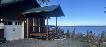 Panoramic Ocean View Escape