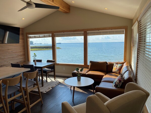 Iron/ironing board, free WiFi, bed sheets - Rayburn Resorts (Brookeland)