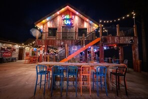 Bar (on property) - Rayburn Resorts (Brookeland)