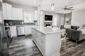 Interior - NEW! Pinehurst Eight Sleeps 10! (Pine Hurst)