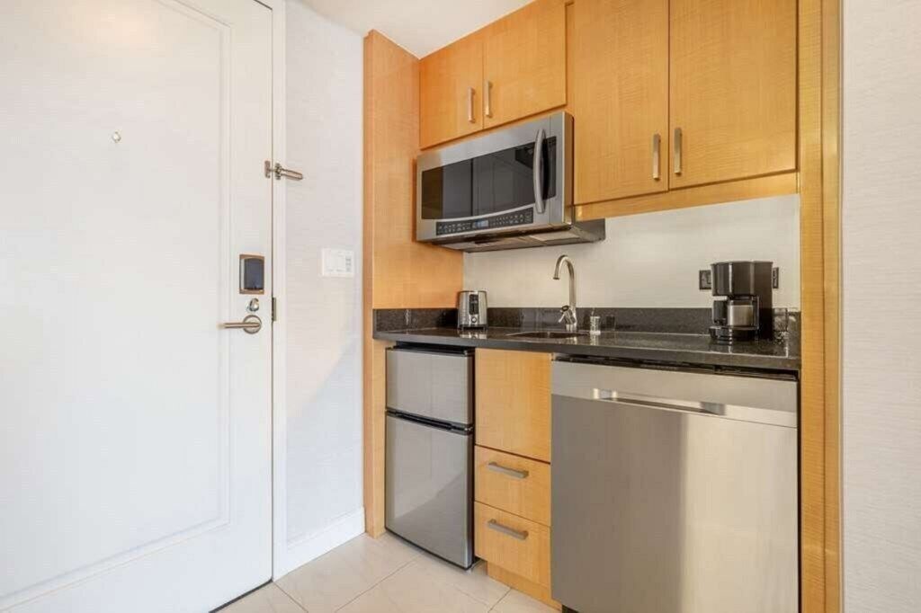 Fridge, microwave, dishwasher, coffee/tea maker