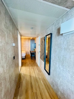 Suite panoramique | 1 chambre, literie de qualitĂ©, bureau, rideaux dâobscurcissement