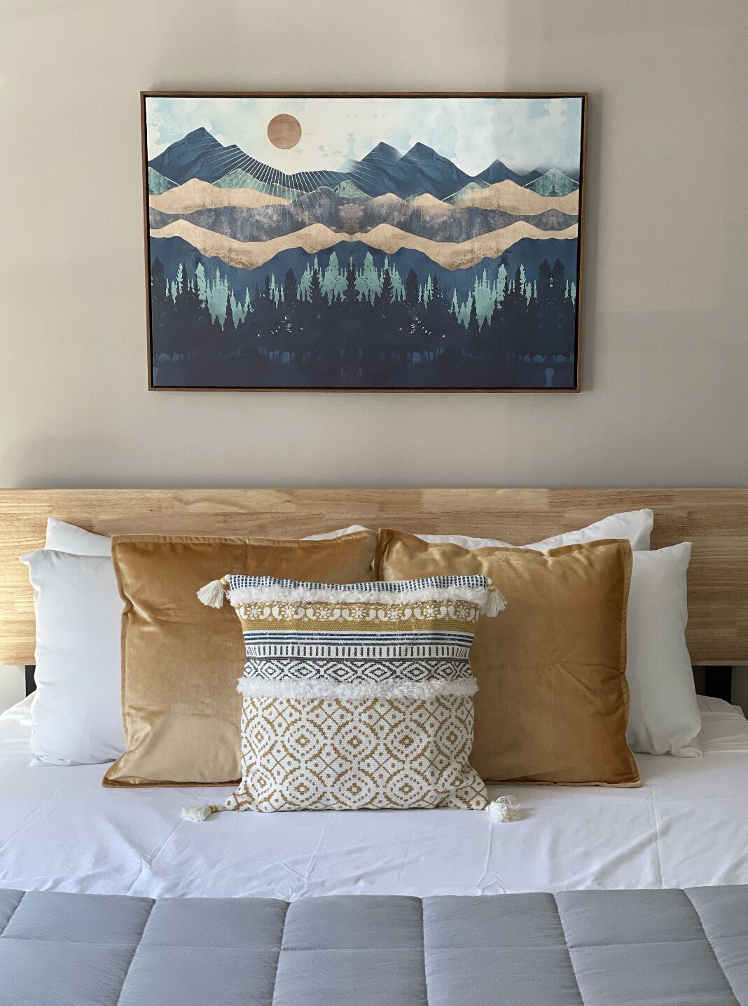 4 habitaciones, tabla de planchar con plancha, wifi y ropa de cama 
