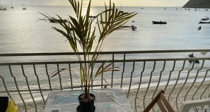 Pleasant studio with sea view