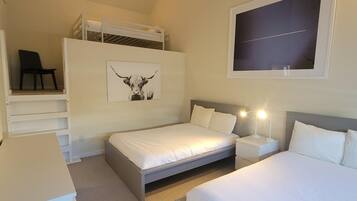 5 habitaciones, acceso a internet y ropa de cama