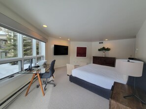 5 bedrooms, internet, bed sheets