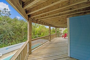 Property grounds - 1090 - Catch Me N Corolla, Oceanside, Private Pool & Tiki Hut (Corolla)