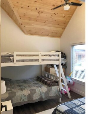 4 chambres, Wi-Fi gratuit, draps fournis