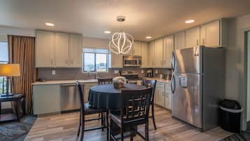 Superior Suite, Multiple Beds (44 - 2 Bedroom Suite - Non-Pet) | Private kitchen