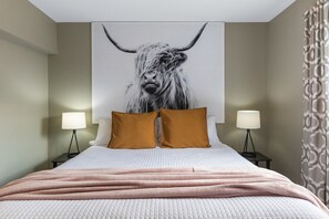 4 habitaciones, escritorio, tabla de planchar con plancha y wifi gratis 