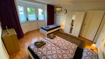 2 chambres, Wi-Fi gratuit, draps fournis