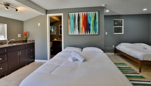 4 bedrooms, desk, iron/ironing board, travel cot
