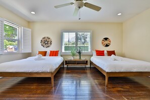 4 bedrooms, desk, iron/ironing board, travel cot