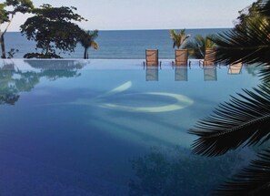 Udendørs pool