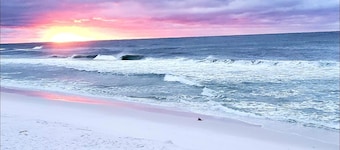 "SALT THERAPY" Waterfront Condo. Destin, Florida