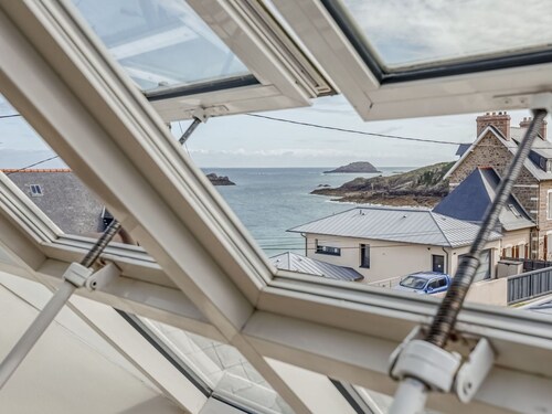 Beautiful apartment for 7 guests with WIFI and terrace