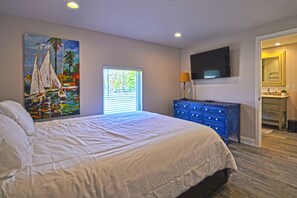 4 bedrooms, desk, iron/ironing board, free WiFi
