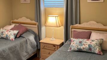 3 bedrooms, iron/ironing board, travel cot, free WiFi