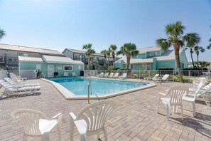 Beheizter Pool