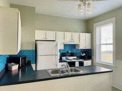 Color Pop Casa | 2BR/1BA Townhome near Ford Center